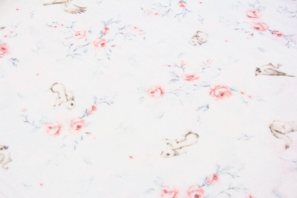 Ткань Фланель Розочки и зверюшки, Турция, ширина 240 см, плотность 160 г/м2