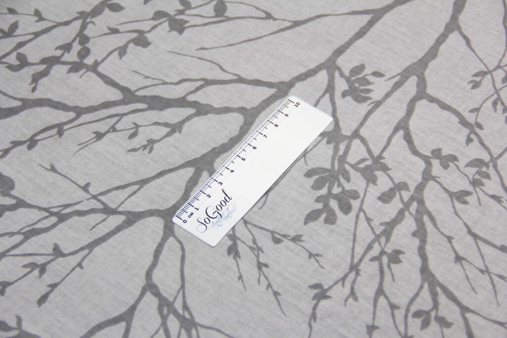 Ткань Ранфорс Деревья на светло-сером, Турция, ширина 240 см, плотность 135 г/м2