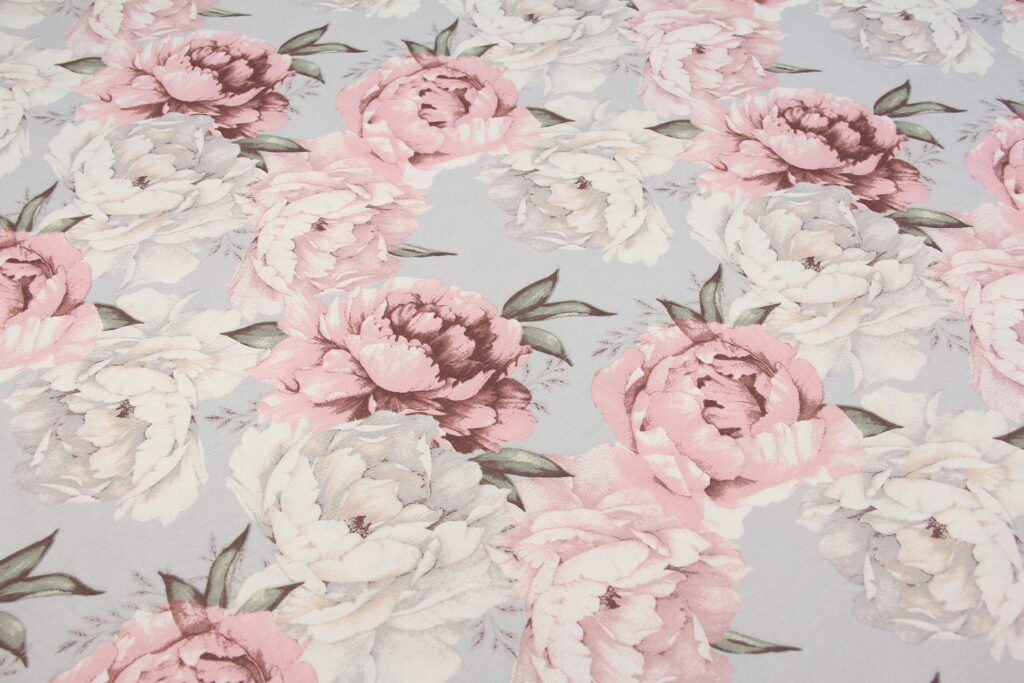 Ткань скатертная с тефлоновой пропиткой Пионы розовые на сером