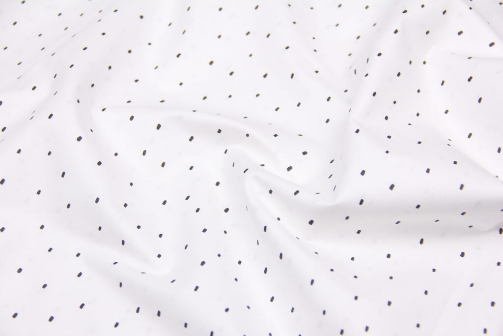 Ткань Ранфорс Крупинки черные на белом, Турция, ширина 240 см, 100% хлопок, плотность 135 г/м2