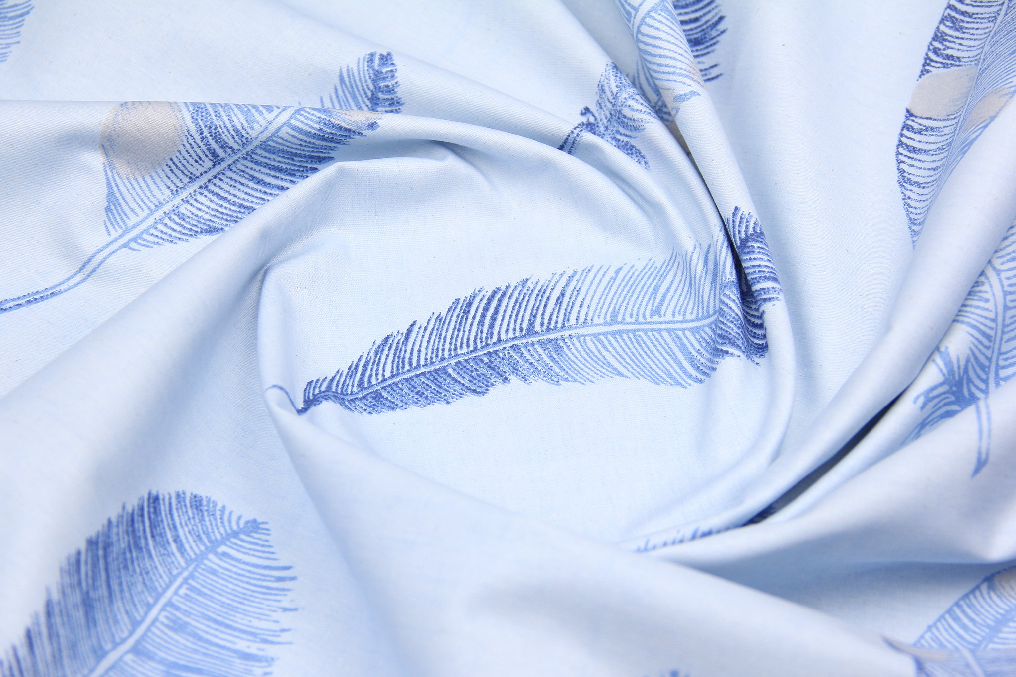 Ткань Тик наперниковый Большое перо Синий на голубом, Турция, ширина 160 см, 100% хлопок