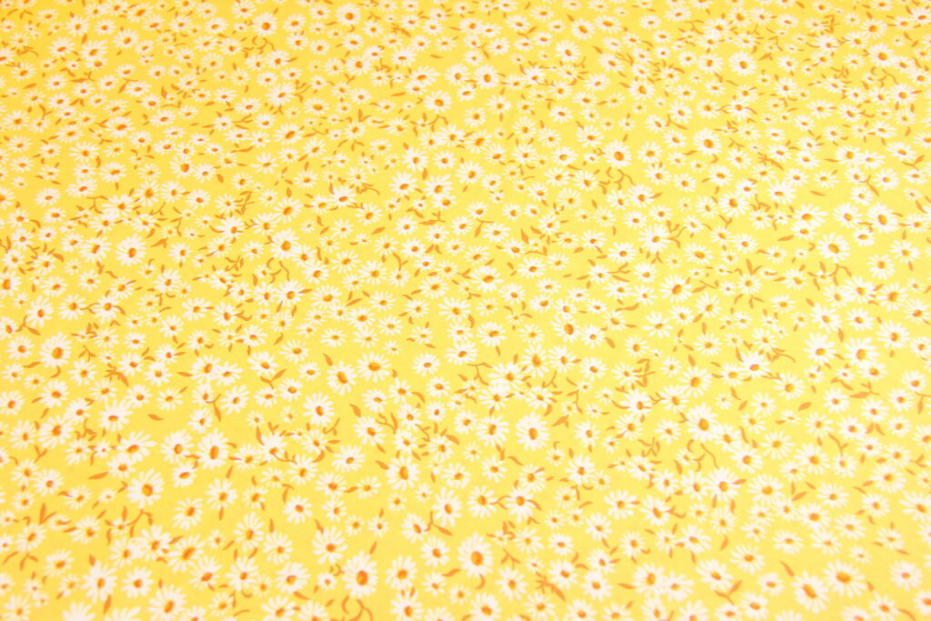 Ткань Ранфорс Ромашки маленькие на желтом, Турция, ширина 240 см, плотность 135 г/м2