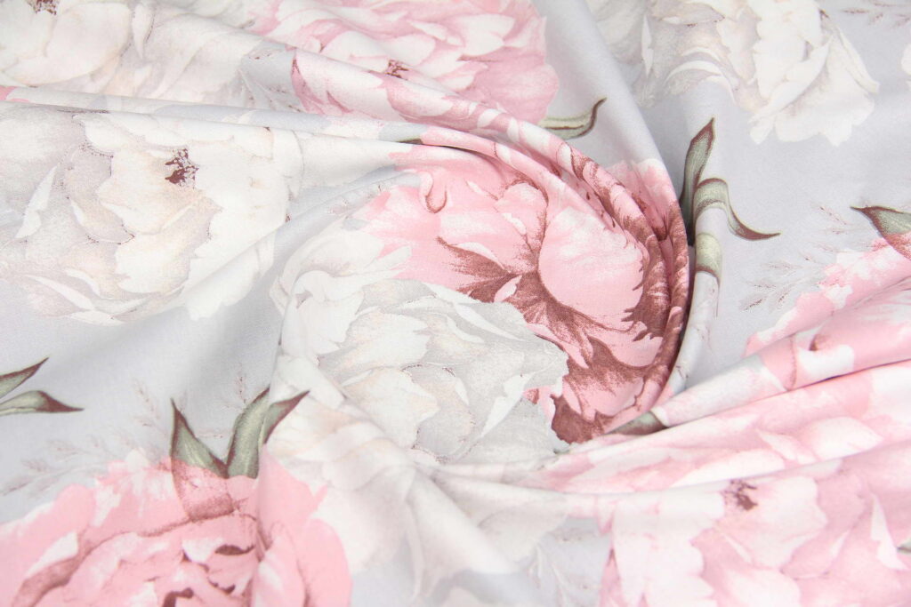Ткань Ранфорс Пионы розовые на сером, Турция, ширина 240 см, плотность 135 г/м2