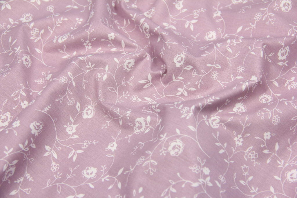 Ткань Ранфорс Мелкие цветочки Сиреневый, Турция, ширина 240 см, плотность 135 г/м2