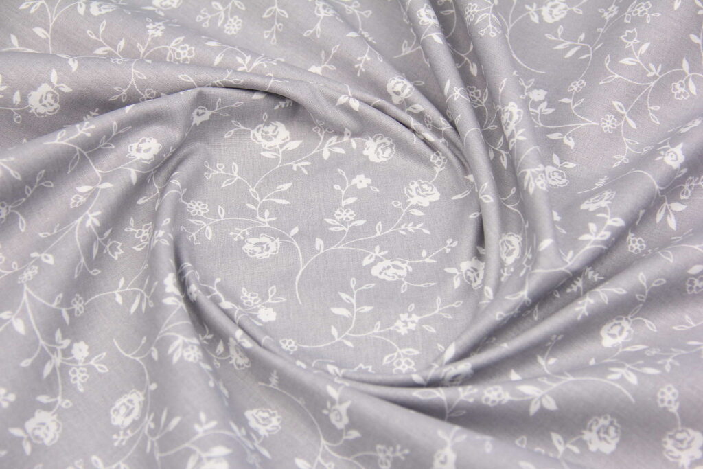 Ткань Ранфорс Мелкие цветочки Серый, Турция, ширина 240 см, плотность 135 г/м2