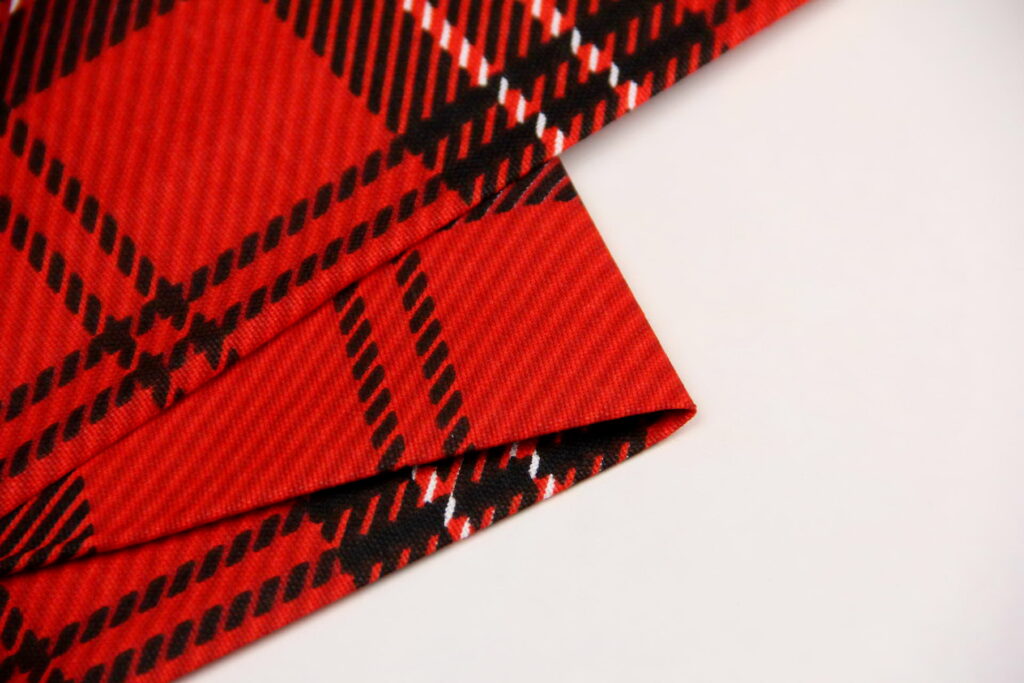 Ткань скатертная с тефлоновой пропиткой Клетка буффало Красный и черный F1