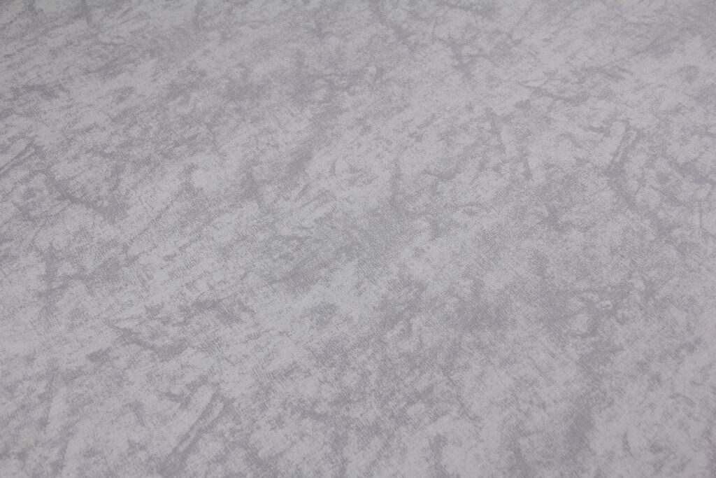 Ткань скатертная с тефлоновой пропиткой Травертин Серебро V2