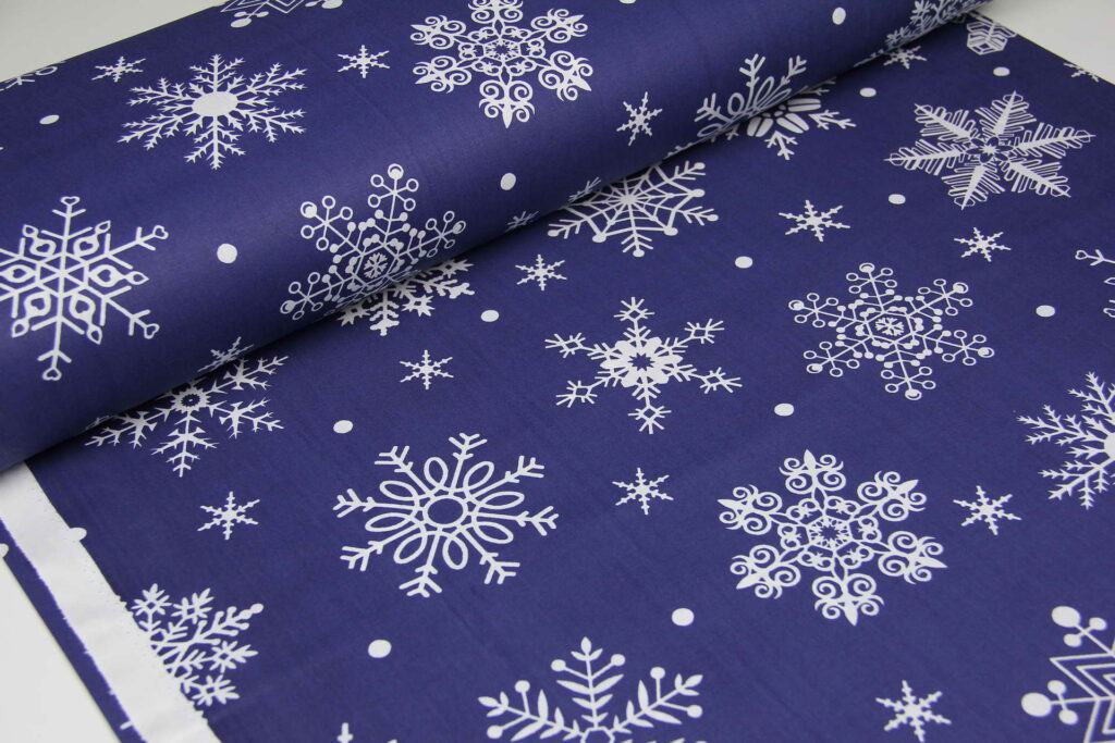 Ткань Ранфорс Снежинки на темно-синем S1, Турция, ширина 240 см, плотность 135 г/м2