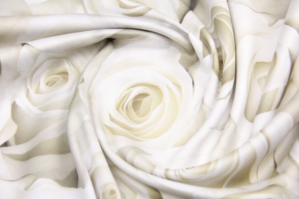 Ткань Сатин набивной Роза белая 3D, Турция, ширина 240 см
