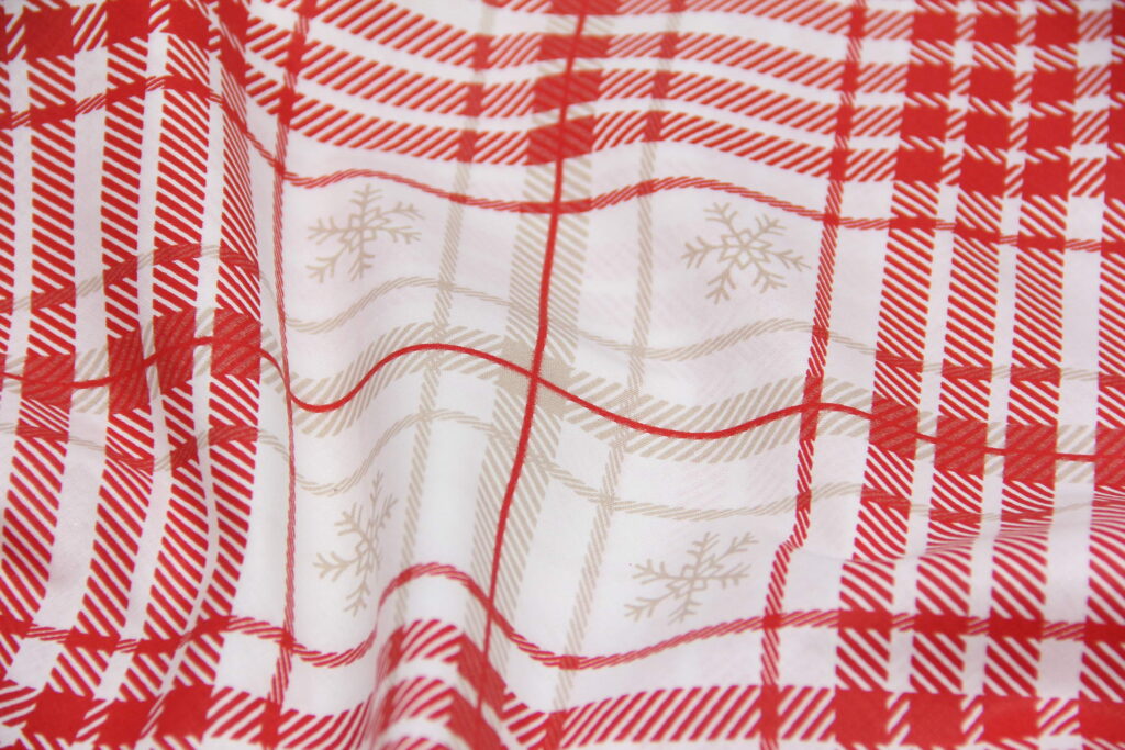 Ткань Ранфорс Клетка новогодняя Красный и бежевый на белом, Турция, ширина 240 см, плотность 135 г/м