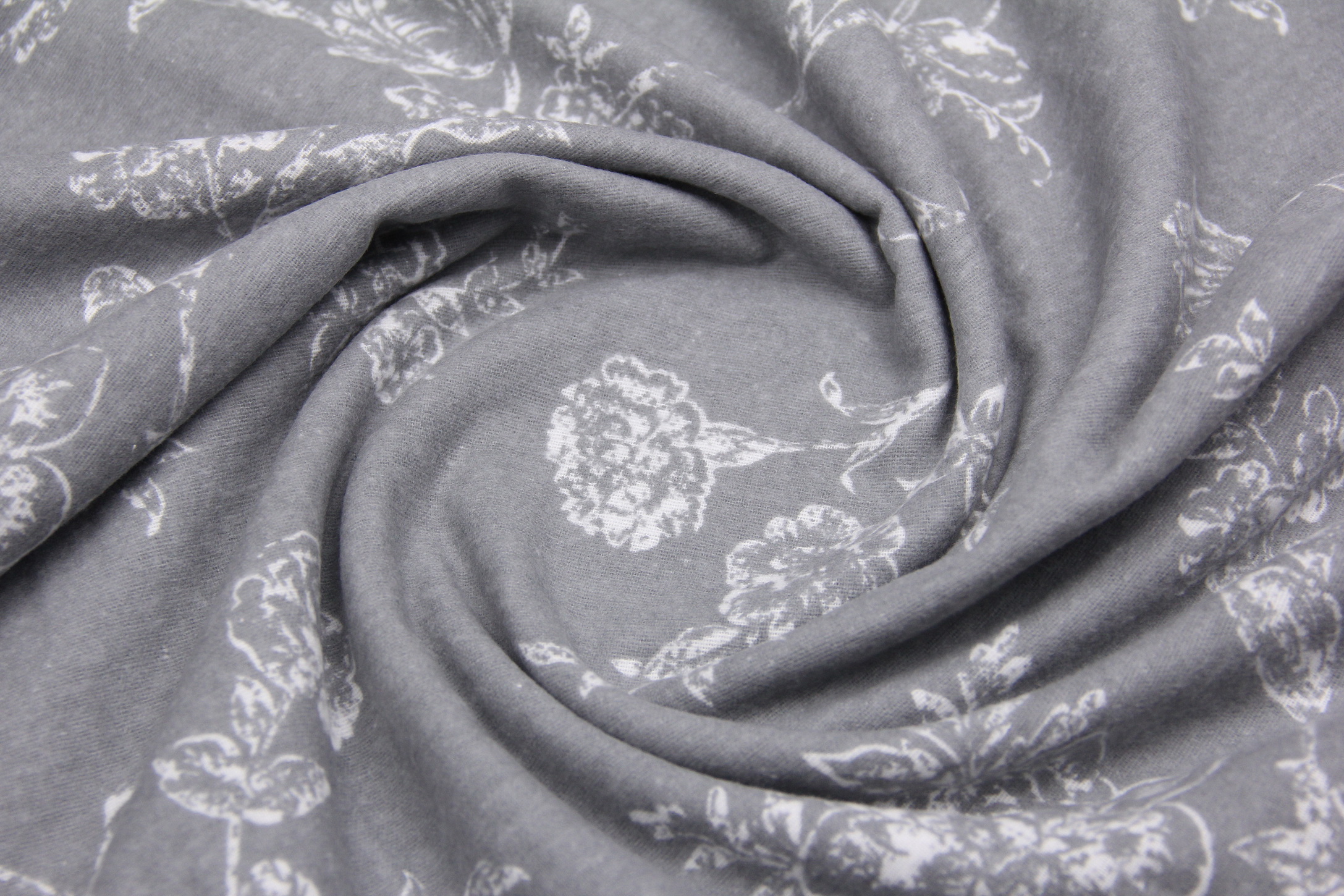 Ткань Фланель Гномы на сером, Турция, ширина 240 см, плотность 160 г/м2