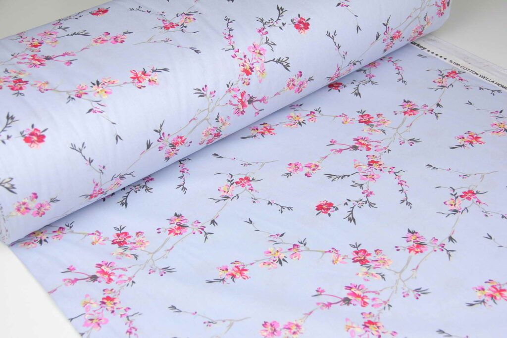 Ткань Ранфорс Цветок вишни Розовый на Голубом, Турция, ширина 240 см, плотность 135 г/м2