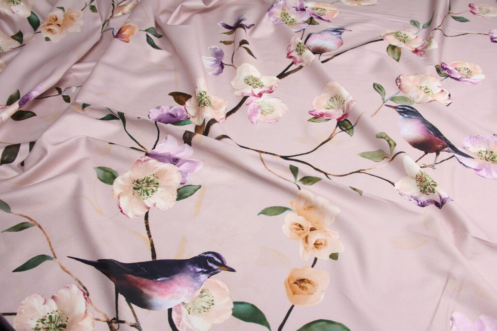 Купон! Ткань Сатин набивной Райские птицы на пудровом, купон 200х240 см, Турция