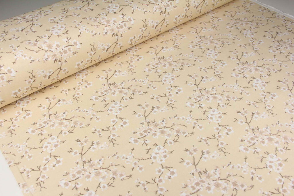 Ткань скатертная с тефлоновой пропиткой Цветок вишни Кремовый