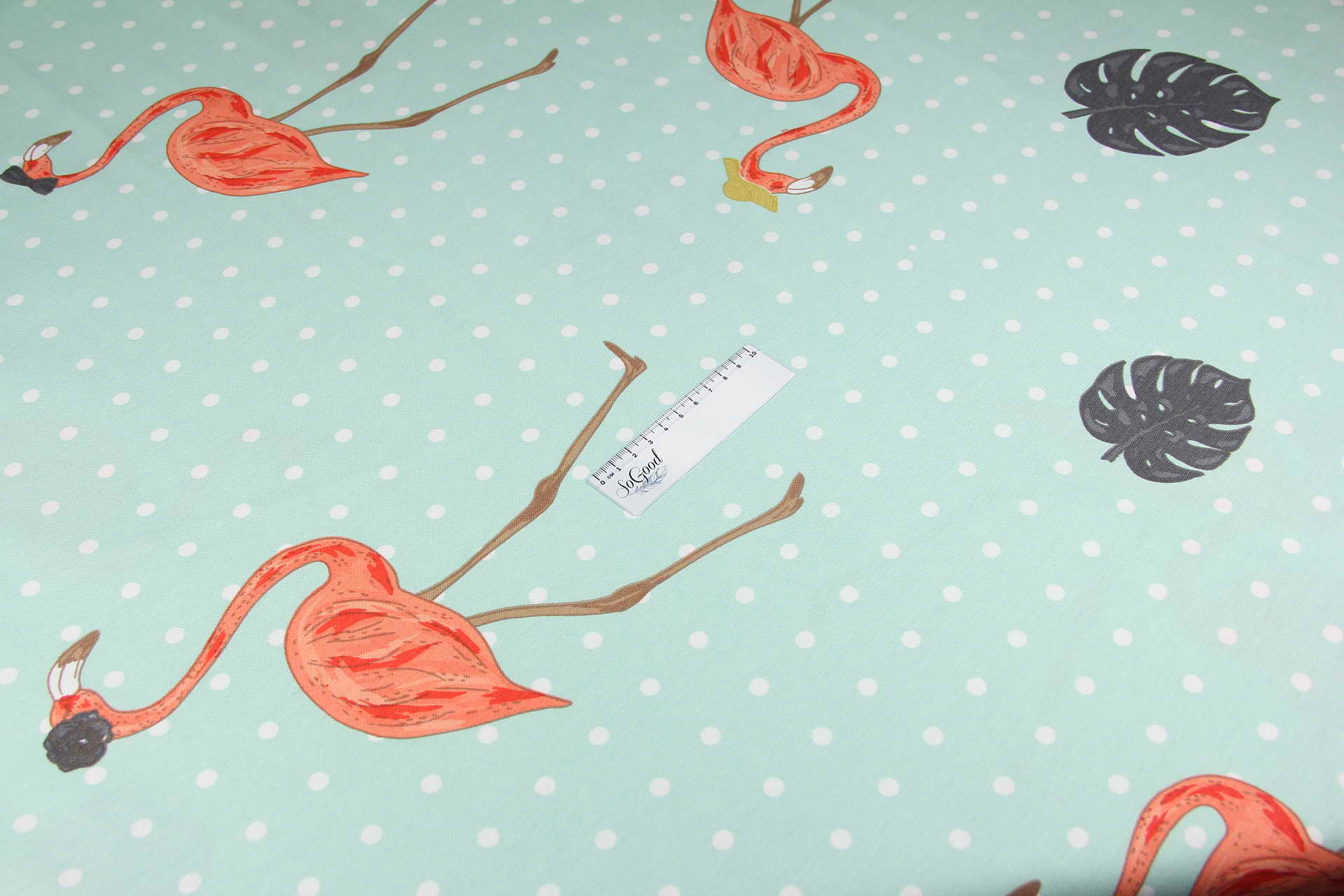 Ткань скатертная с тефлоновой пропиткой Фламинго на мятном в горошек