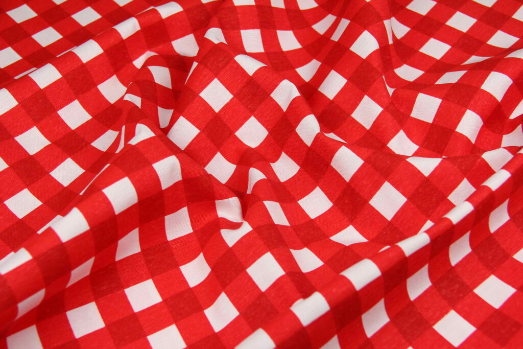 Ткань скатертная с тефлоновой пропиткой Клеточка Красный 2 см