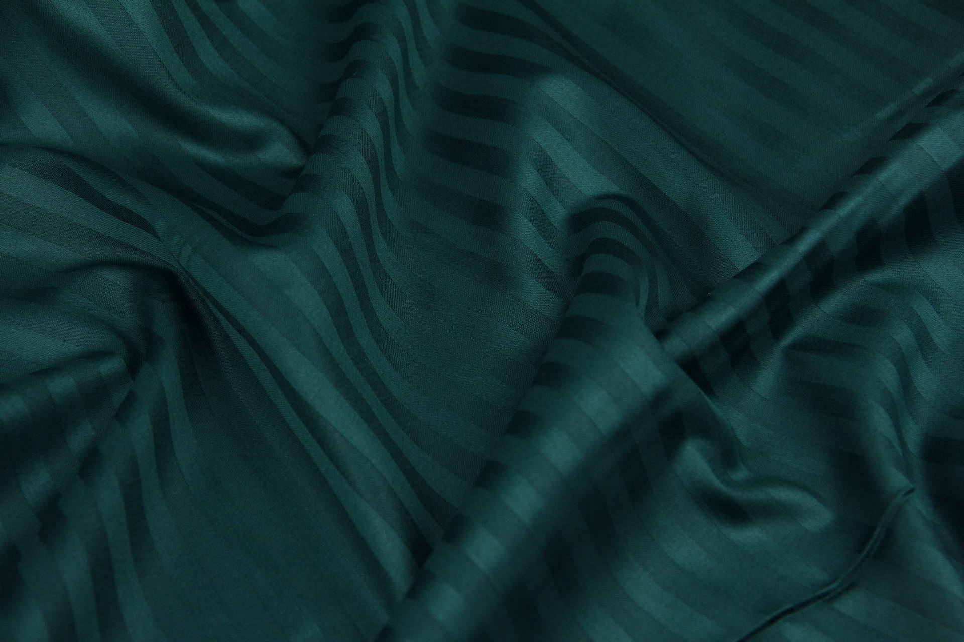 Ткань Страйп-сатин премиум SSG217667 Изумрудный, Турция, ширина 240см, плотность 140 г/м2