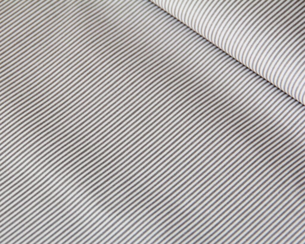 Ткань Ранфорс Полоска узкая серый, Турция, ширина 240 см, плотность 135 г/м2