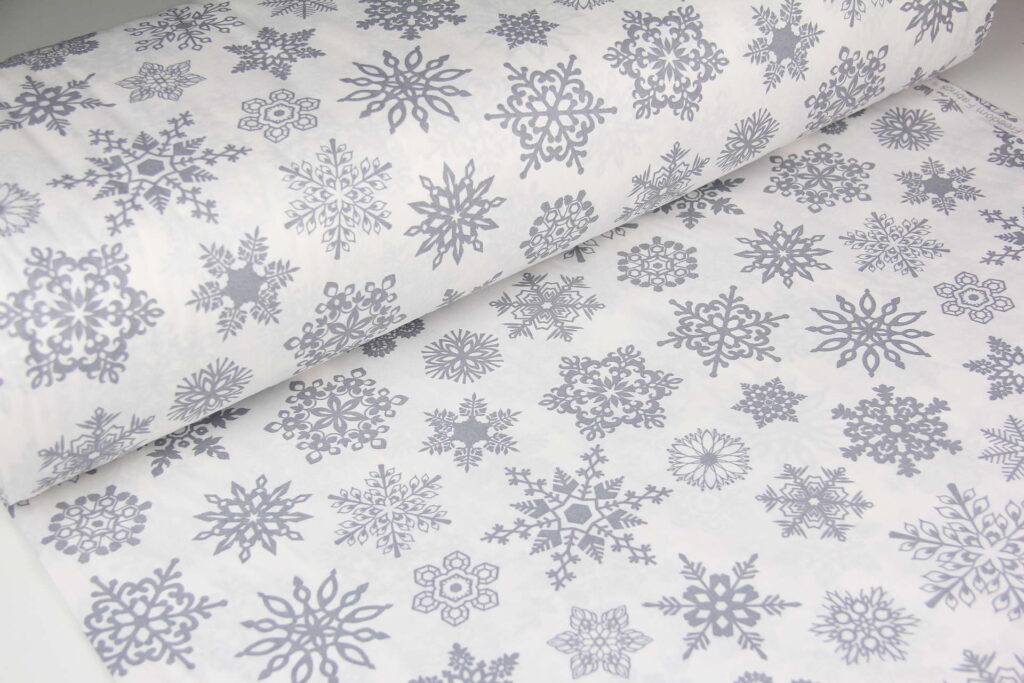 Ткань Ранфорс Снежинки серые на белом, Турция, ширина 240 см, плотность 135 г/м2