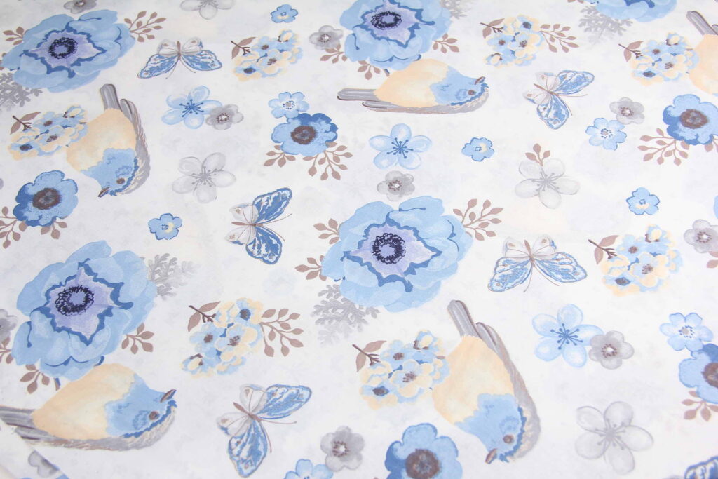 Ткань Ранфорс Воробей и бабочка Голубой, Турция, ширина 240 см, плотность 135 г/м2