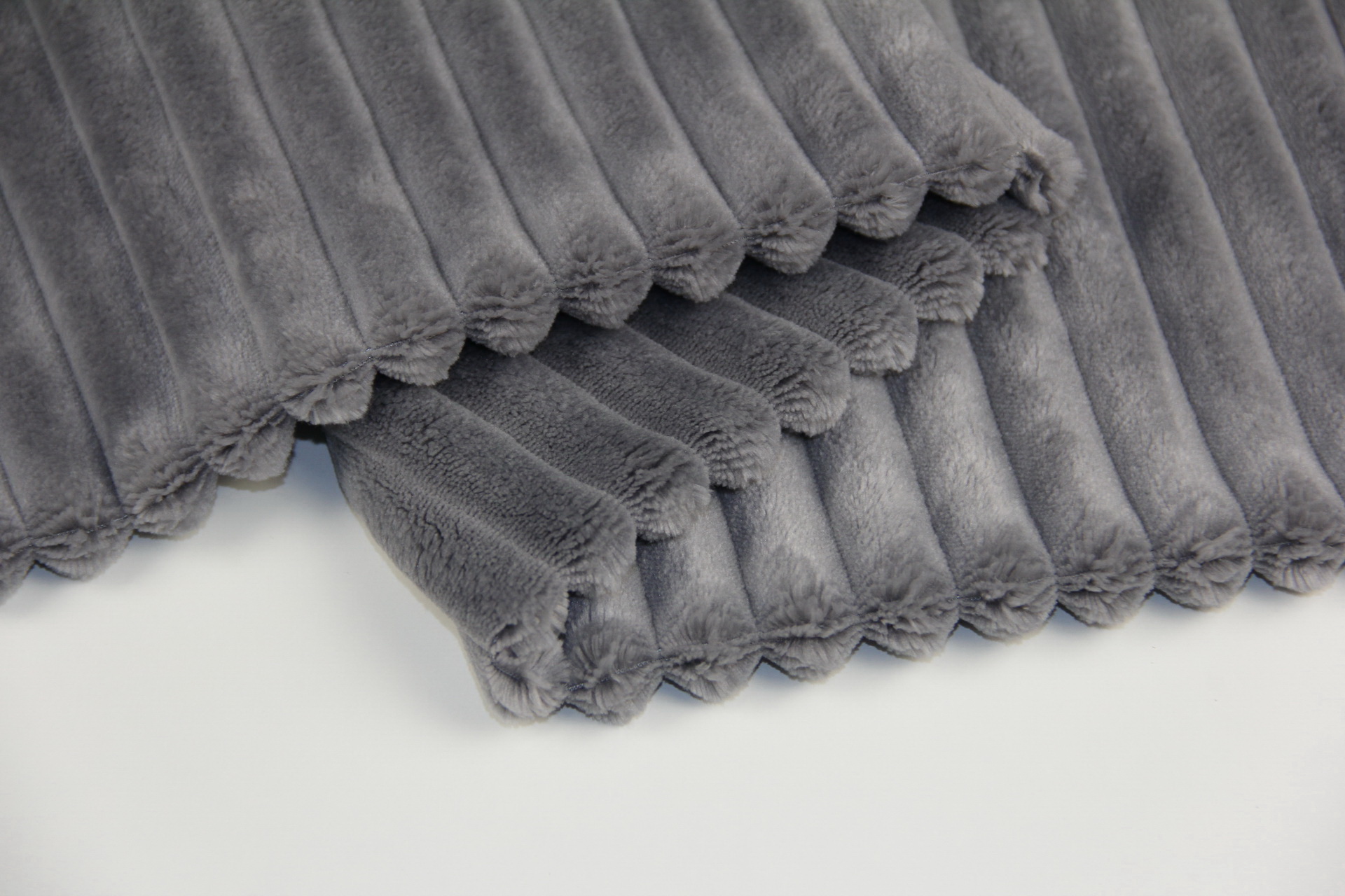 Ткань Плюш Minky Stripes серый (шарпей), плотность 350 г/м2, ширина 160 см