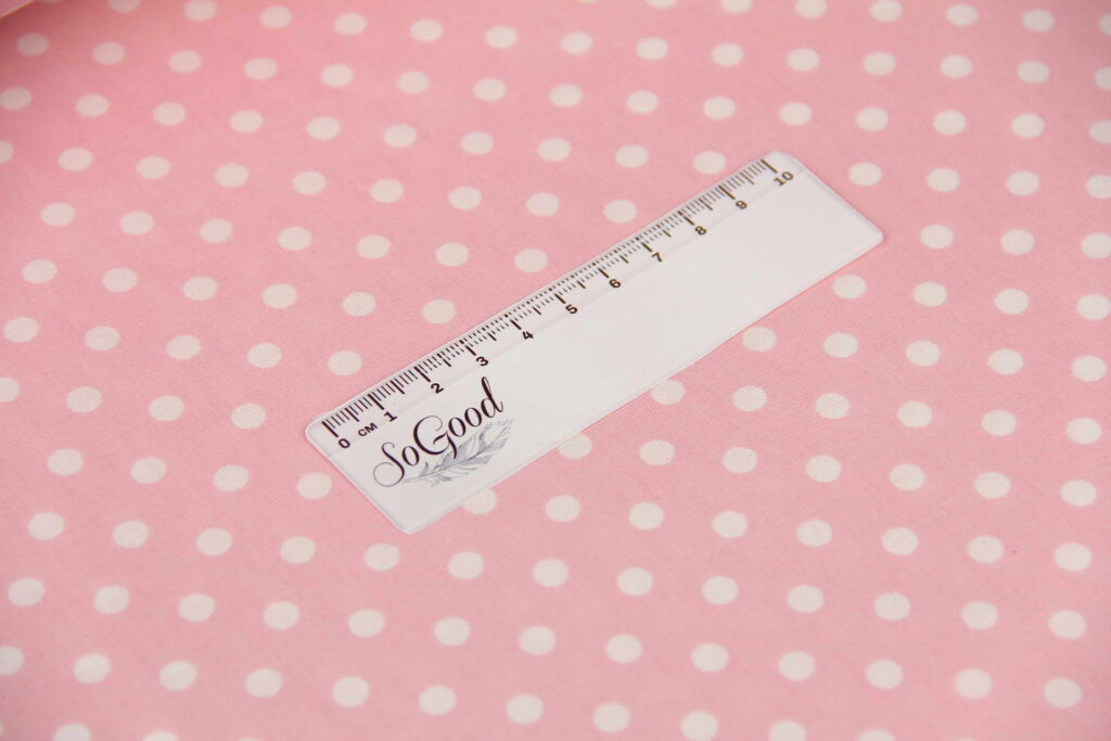 Ткань Ранфорс Горошек белый на розовом, Турция, ширина 240 см, плотность 135 г/м2