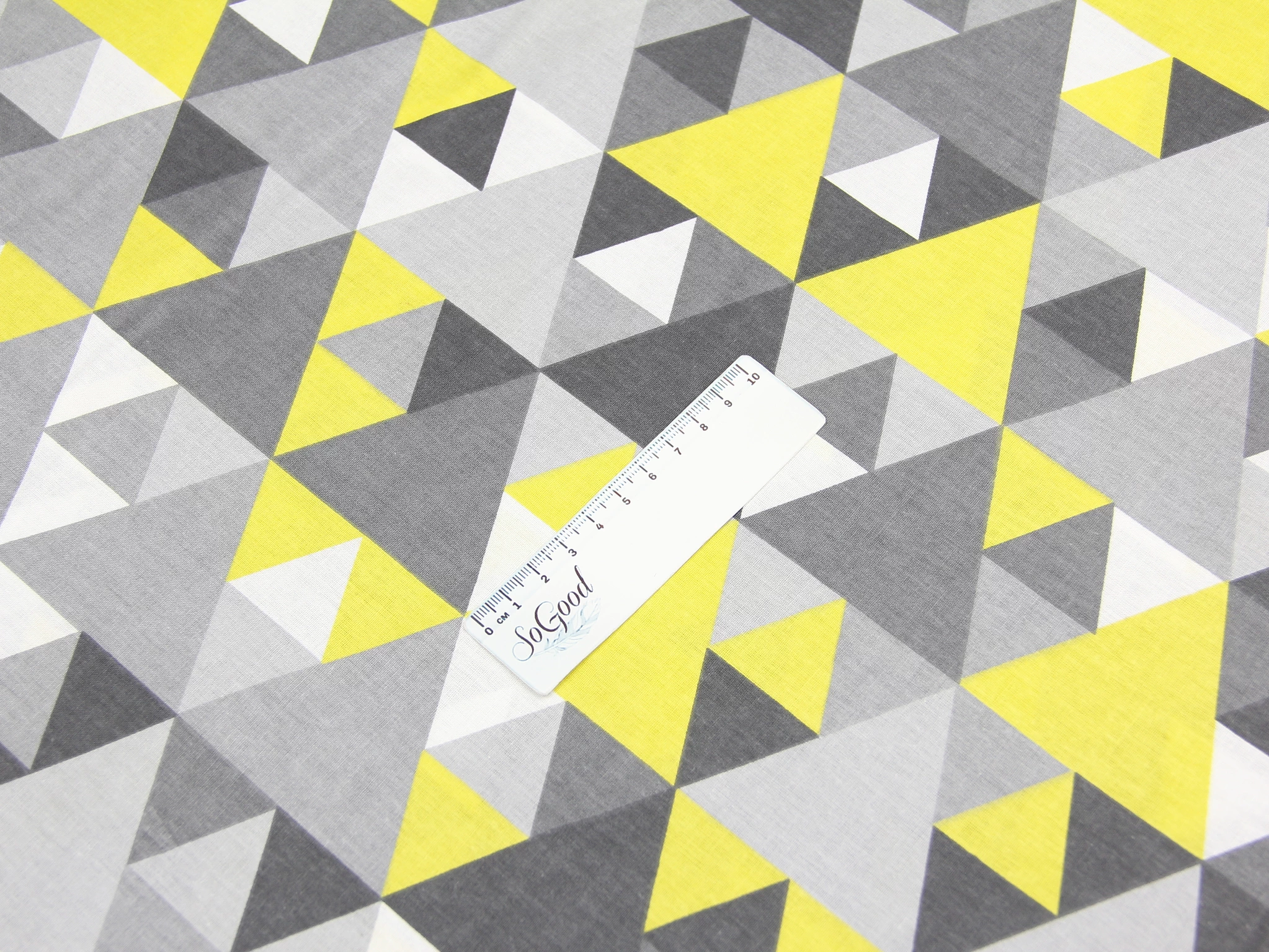 Тканина Ранфорс Трикутники Жовтий та сірий, Туреччина, ширина 240 см